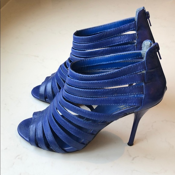 Women’s dress heels. Bright blue, size 8.5 - Picture 5 of 5